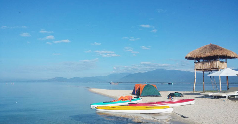 Go kayaking or SUP boarding on Diep Son island