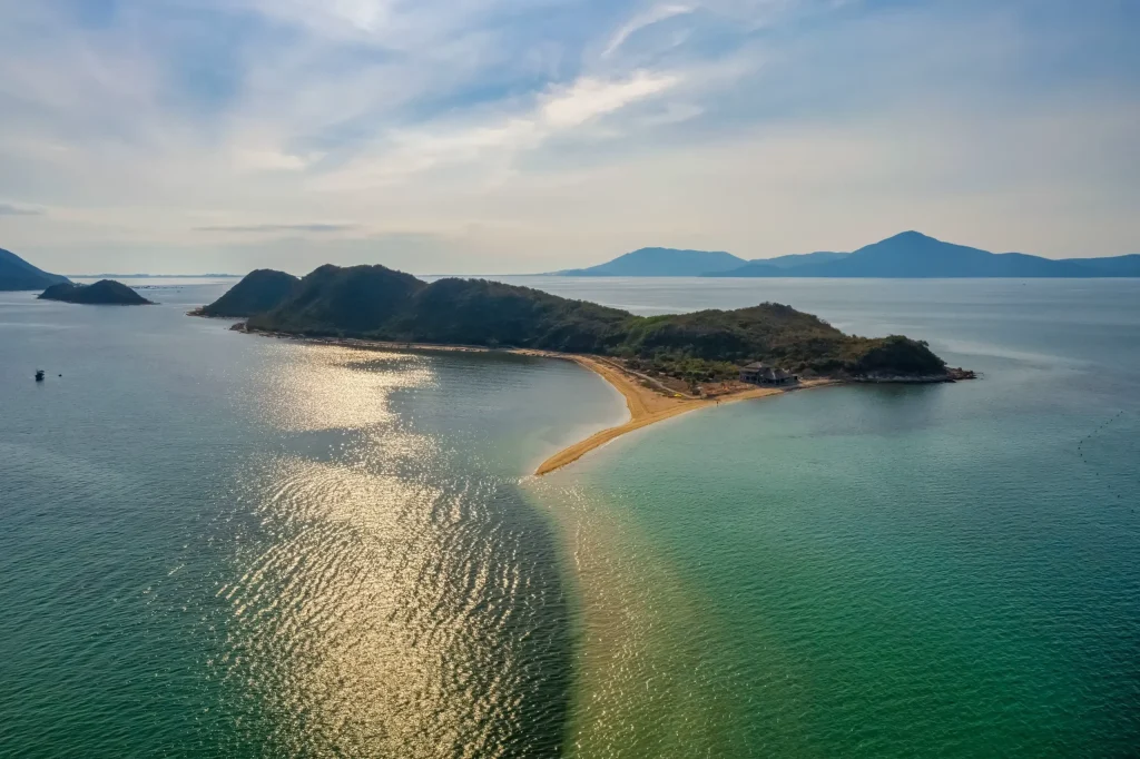 Best time to visit Diep Son island Vietnam is December to August