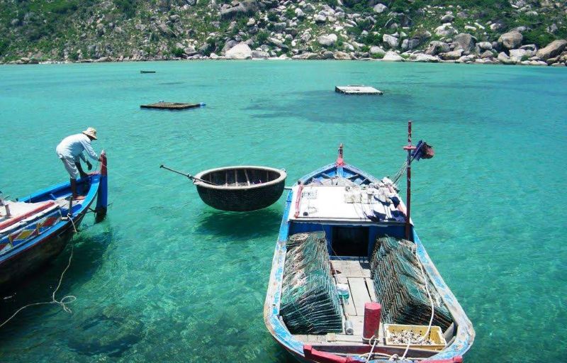 Travel tips for visiting Binh Lap Island