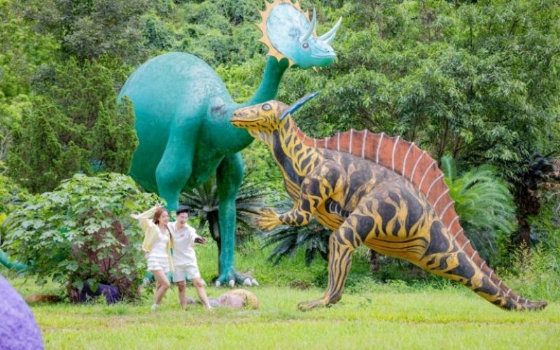 Giant Dinosaur Garden