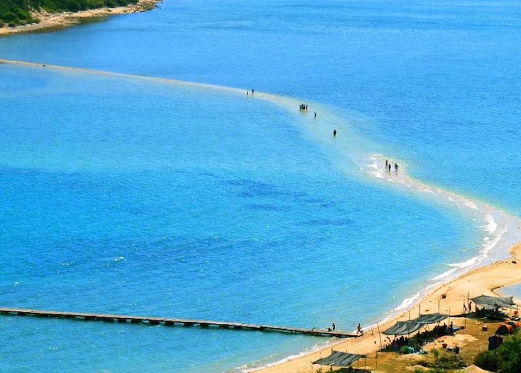 The best months to visit Diep Son are from December to June