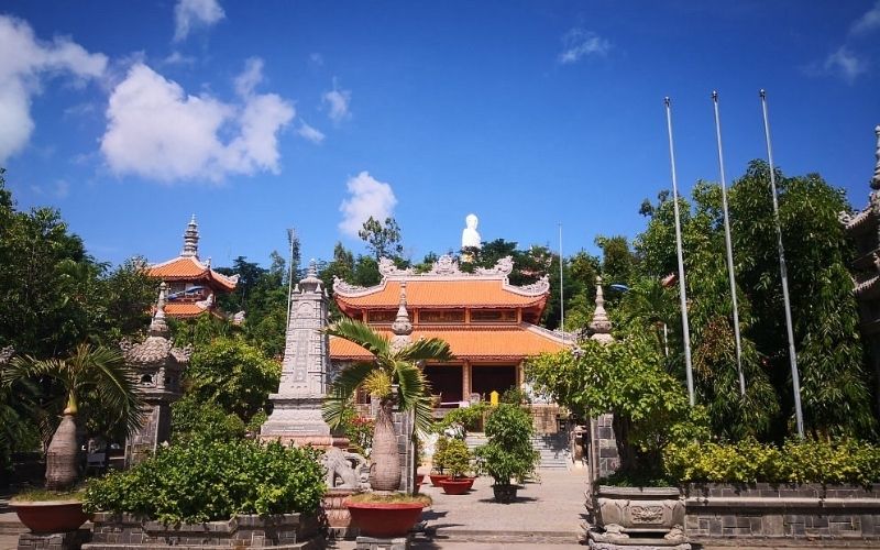 Introduction to Long Son Pagoda