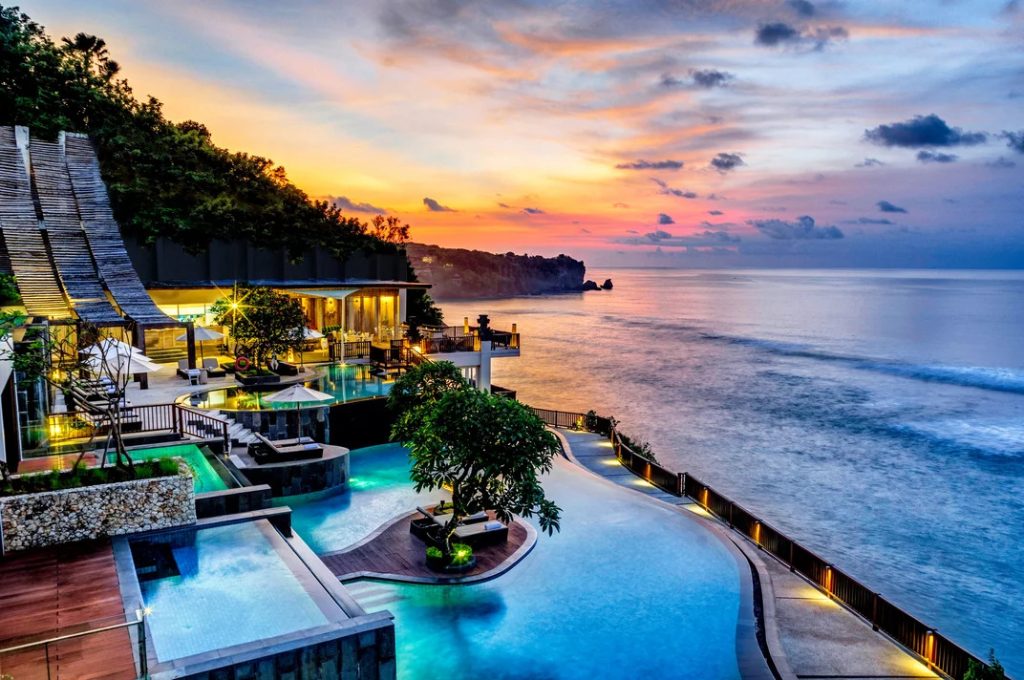 Resorts and luxury experiences in Bali