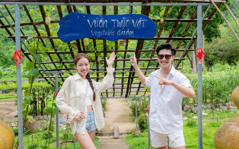 Ticket prices & Entrance info of Yang Bay waterfall