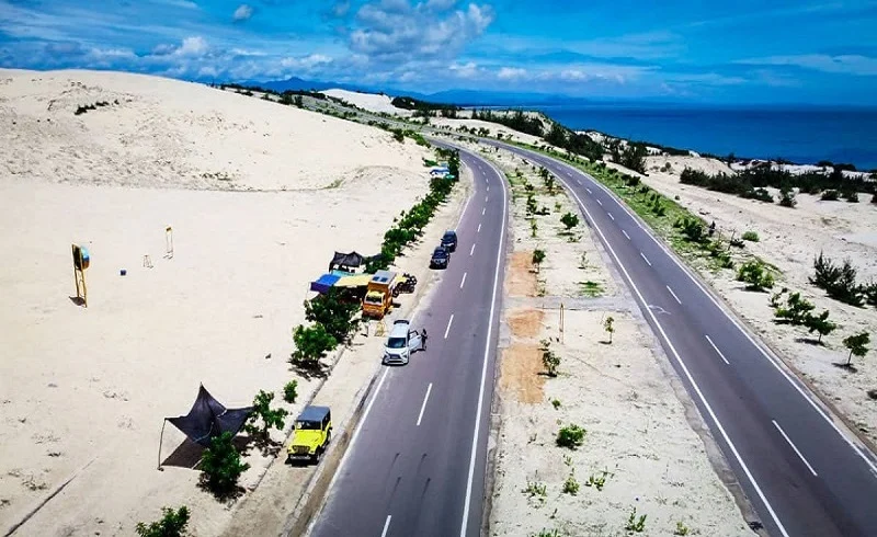 A private car transfer offers the ultimate comfort anh privacy for your journey from Nha Trang to Mui Ne
