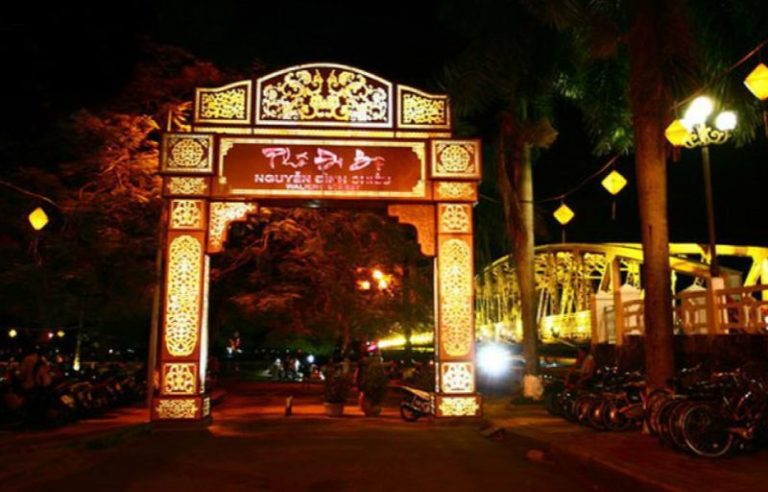 Best of Nguyen Dinh Chieu walking street guide