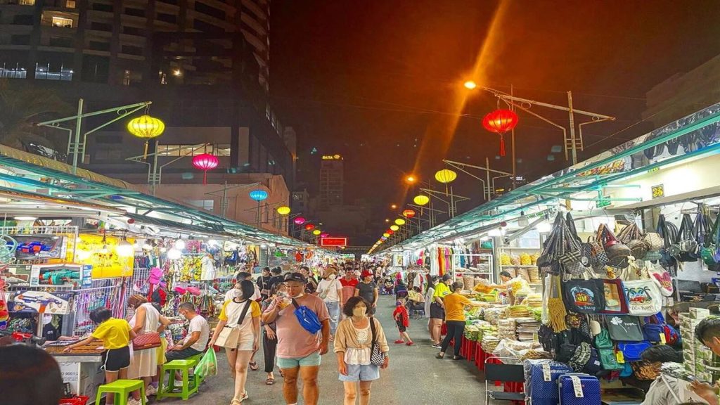 Experience Phan Thiet night market.