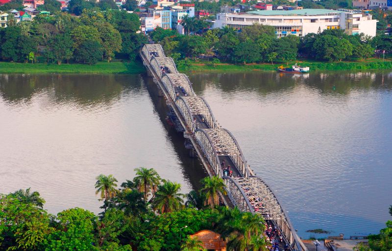 Truong Tien Bridge