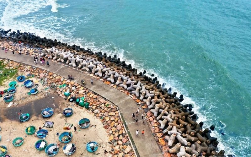 Ong Dia rock beach