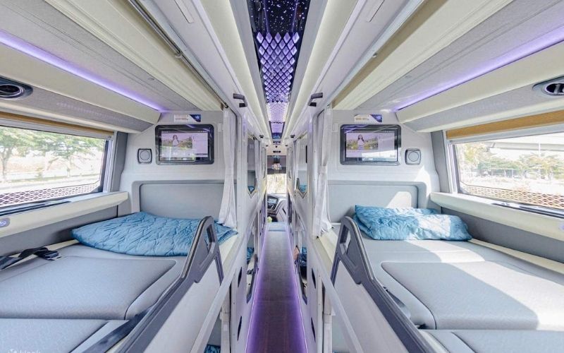 Sleeper bus – budget option for long-distance travel