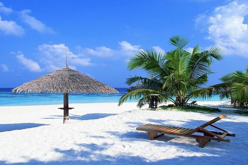 Cua Dai beach, a long sandy beach with blue sea and white sand