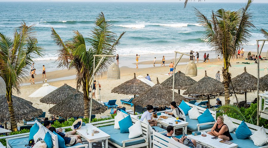 An Bang beach Hoi An umbrellas and lounge chairs
