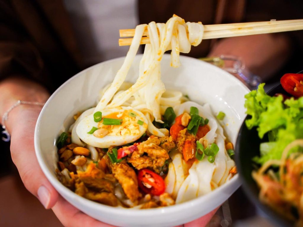 Mì Quảng (turmeric noodles)