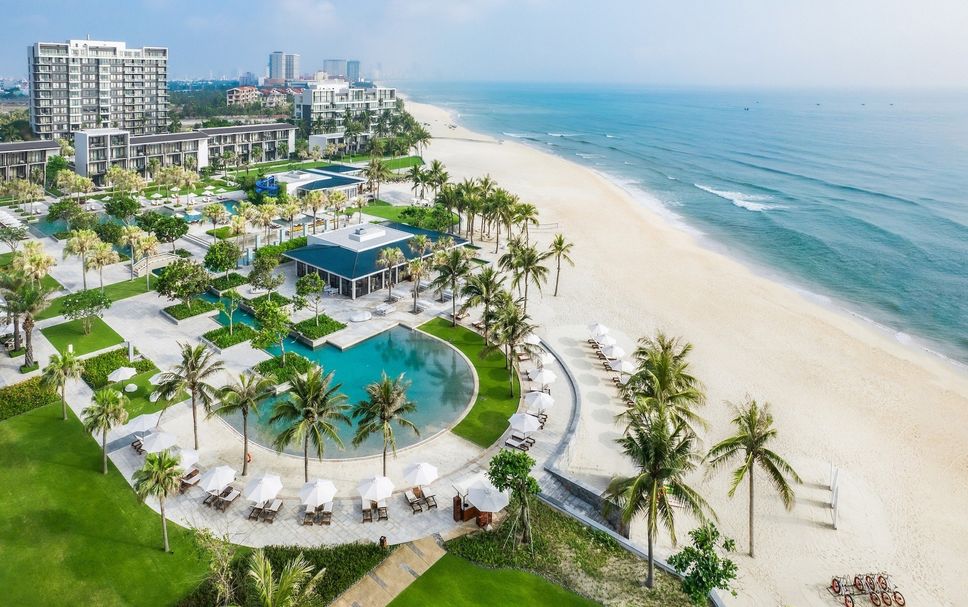 In the luxury zone of Da Nang, resorts are built directly on the sand