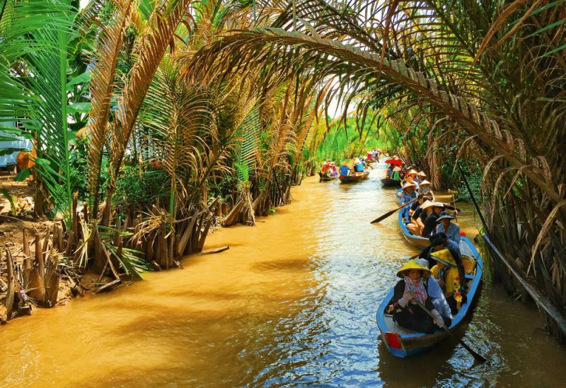 Bến Tre coconut village canals