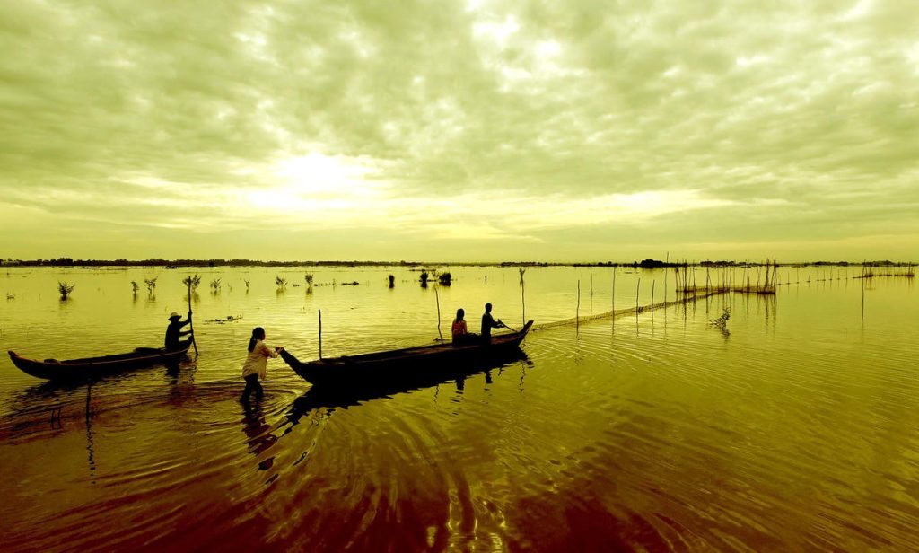These river scenes are what separate pictures of the Mekong Delta from any other tropical destination