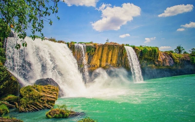 Dray Nur and Dray Sap are the province's two most famous waterfalls