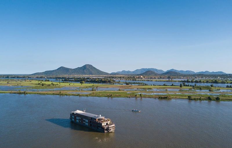Best Boat Tours for Couples
