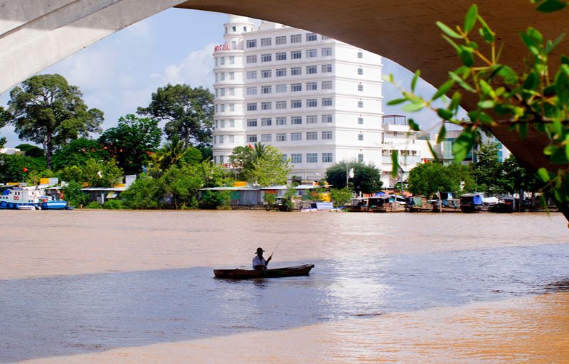 Mekong Delta day trips take 8–10 hours, with costs depending on your travel style