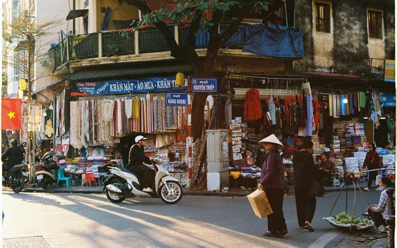 Five days gives you enough time to experience the three destinations without rushing between them