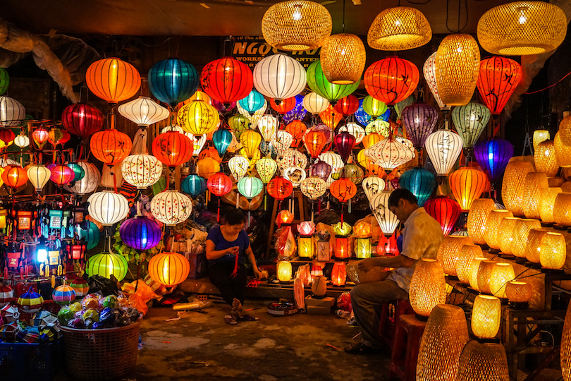 Hoi An ancient town lantern glow