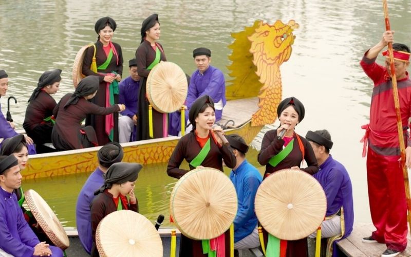 Traditional customs and rituals in everyday Vietnamese life
